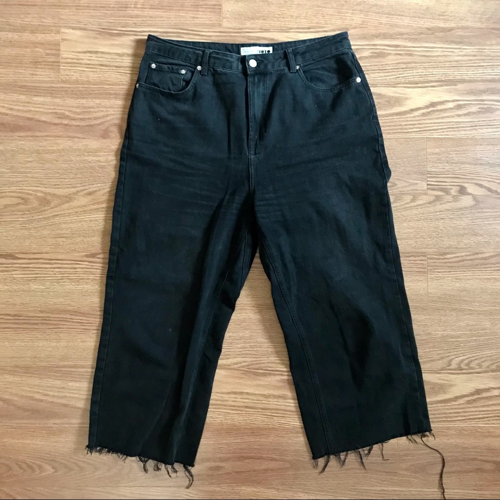 Topshop Wide-Leg Cropped Jeans